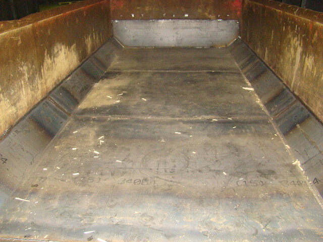 Mulden- oder Containerboden erneuern